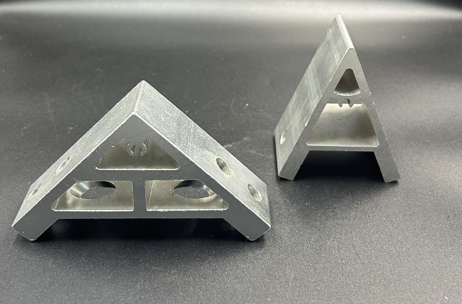 Akcesoria do profili aluminiow – Aluminium Extrusion recenzja i cena
